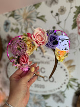 Load image into Gallery viewer, Stormtroopers but make it girly 💫🩷
