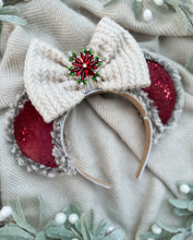 Load image into Gallery viewer, Mrs. Chronicle Claus
