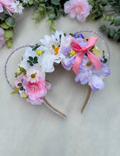 Load image into Gallery viewer, Daisy Florals
